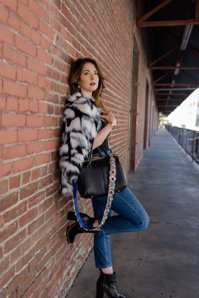 how to wear a faur fur coat