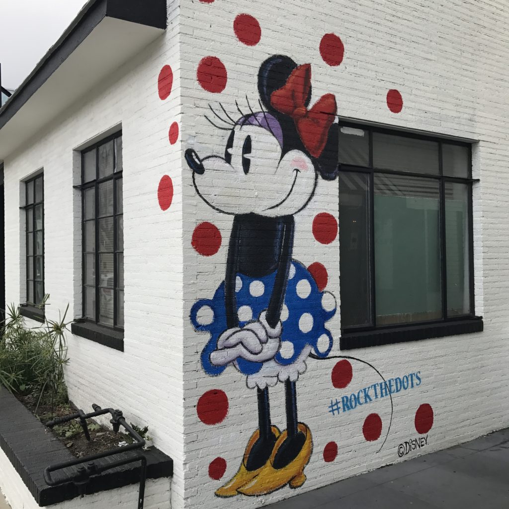 Minnie Mouse polka dots