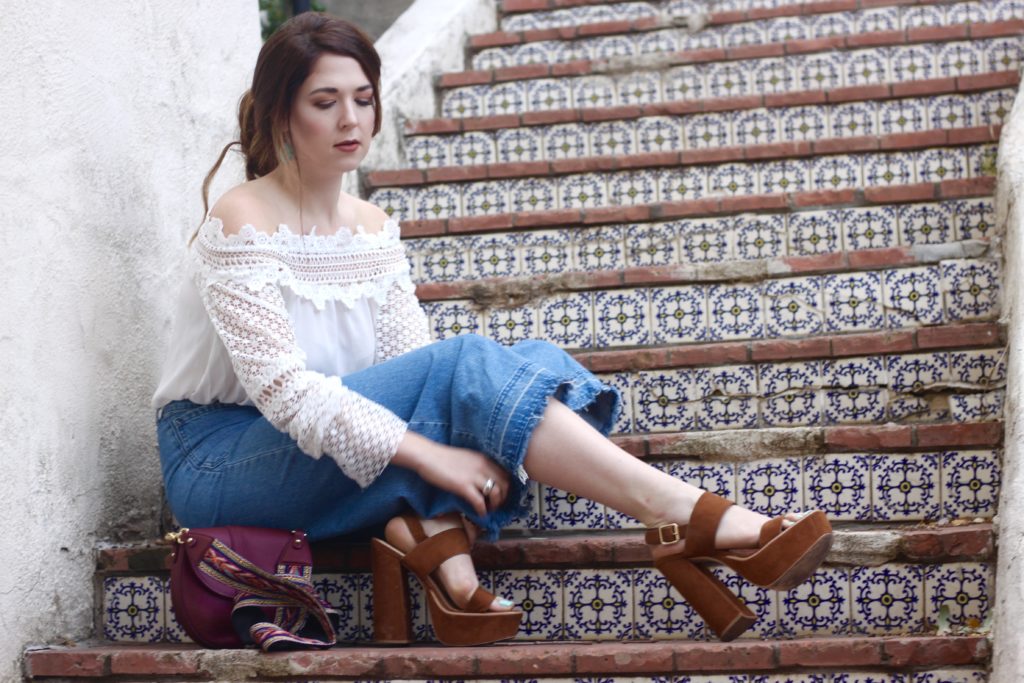 70's Vibes: Cropped Flares