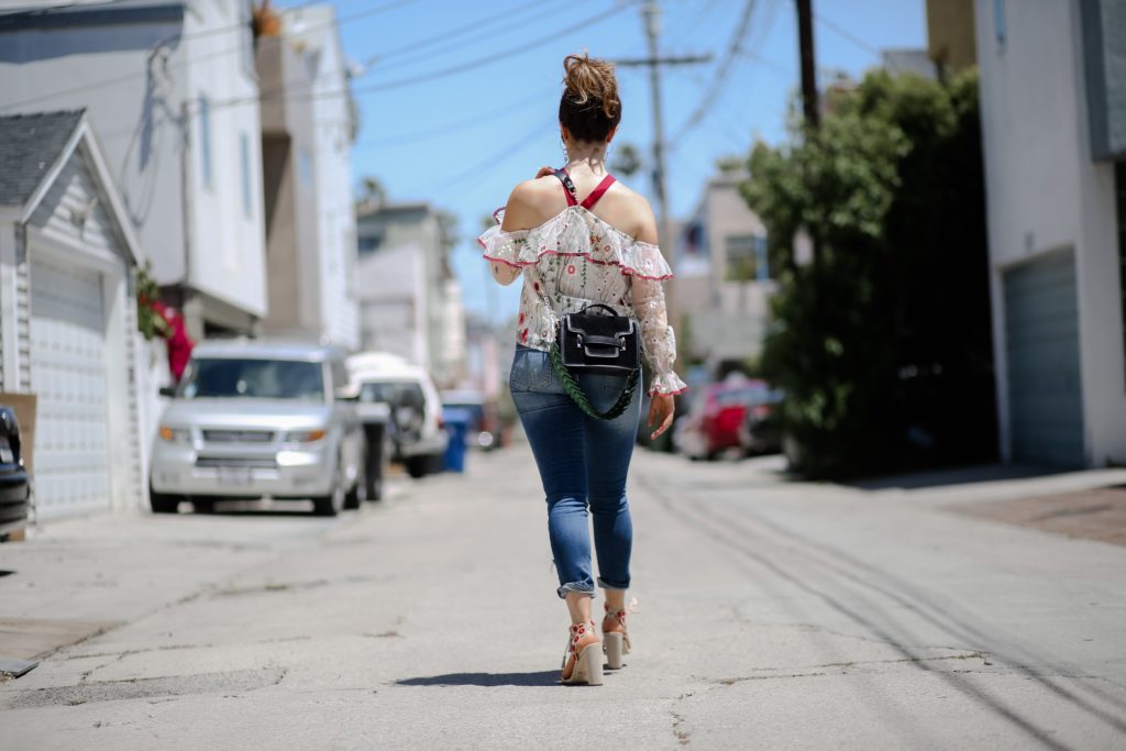 Cute top and jeans combo