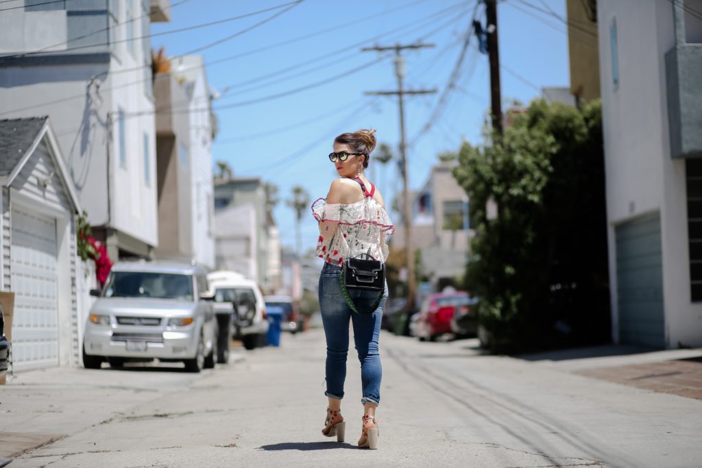 Cute top and jeans combo