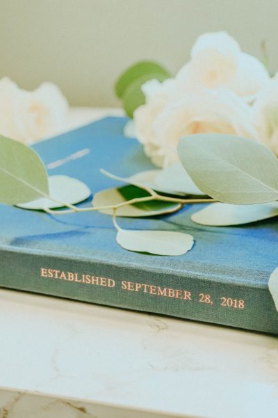 How to create a wedding guest book you will love